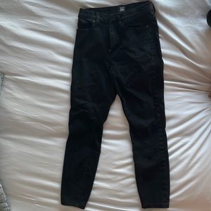 BDG Twig High-Rise cropped black jeans